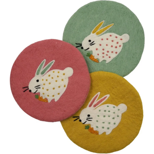 Filz Untersetzer rund Hase in Goldgelb+Weiß Gelb+Weiß Muster Hase von Frida Feeling Größe Ø 21 cm