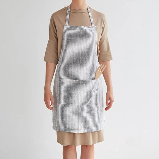 Leinen Alltagsschürze Streifen in Weiß+Anthrazit Weiß+Grau Muster Streifen von Linen Tales Größe 70 cm breit+ 82 cm lang