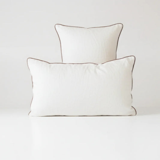 Leinen Bettwäsche mit Paspel Kissenbezug in Weiß+Beige von Linen Tales Größe 50x70 cm
