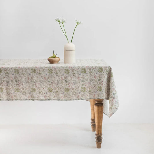 Leinen Tischdecke Botanik in Creme+Rosa+Grün+Braun Muster Botanik von Linen Tales Größe 160x200 cm
