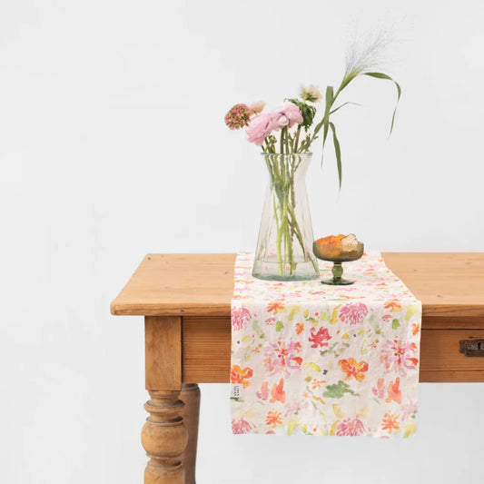 Leinen Tischläufer Blumen in Weiß+Rosa+Orange+Grün Muster Blumen von Linen Tales Größe 40x200 cm