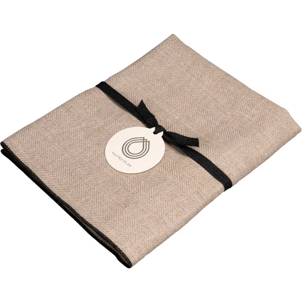 Leinen Tischläufer mit Fischgrät-Muster in Beige+Schwarz Muster Fischgrät von Erika Vaitkute Größe 46x147 cm