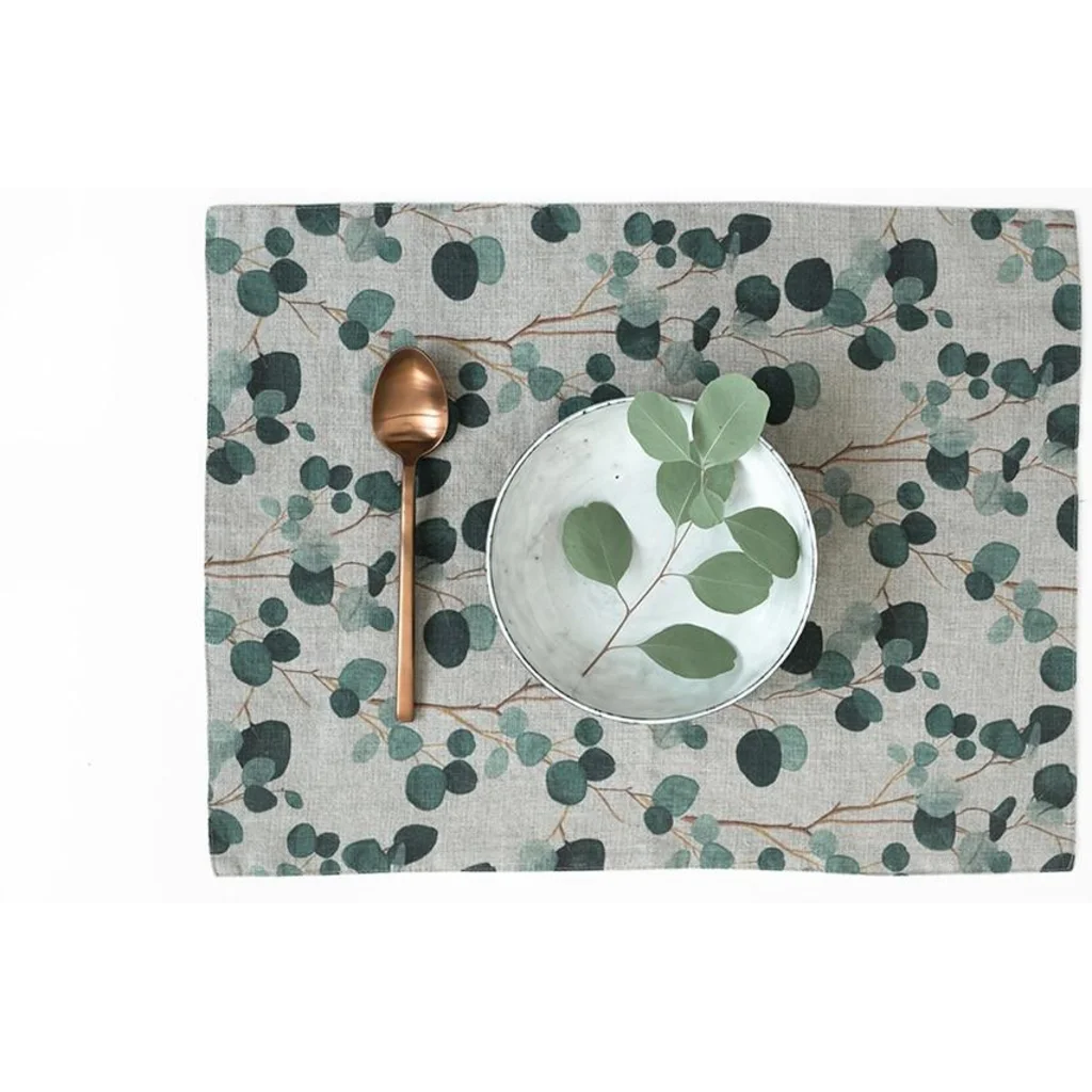 Leinen Tischset Eukalyptus 2er-Pack in Creme+Grün+Dunkelgrün Creme+Grün+Grün Muster Eukalyptus von Linen Tales Größe 45x35 cm