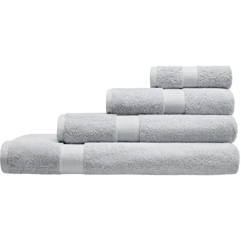 Bio Frottier Handtuch in Mondstein Grau von Cotonea Größe 50x100 cm