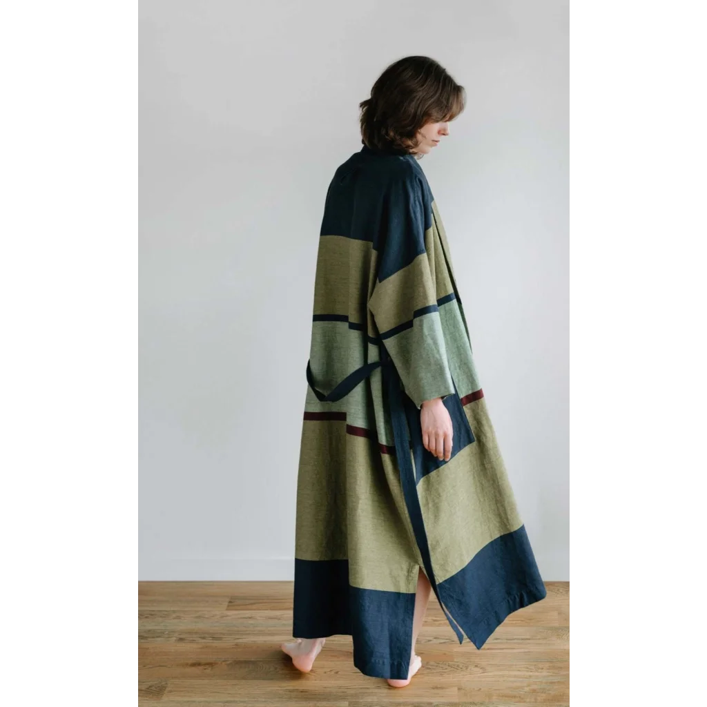 Halbleinen Morgenmantel Blockstreifen in Dunkelblau+Olive Blau+Grün Muster Streifen von Linen Tales Größe Einheitsgröße