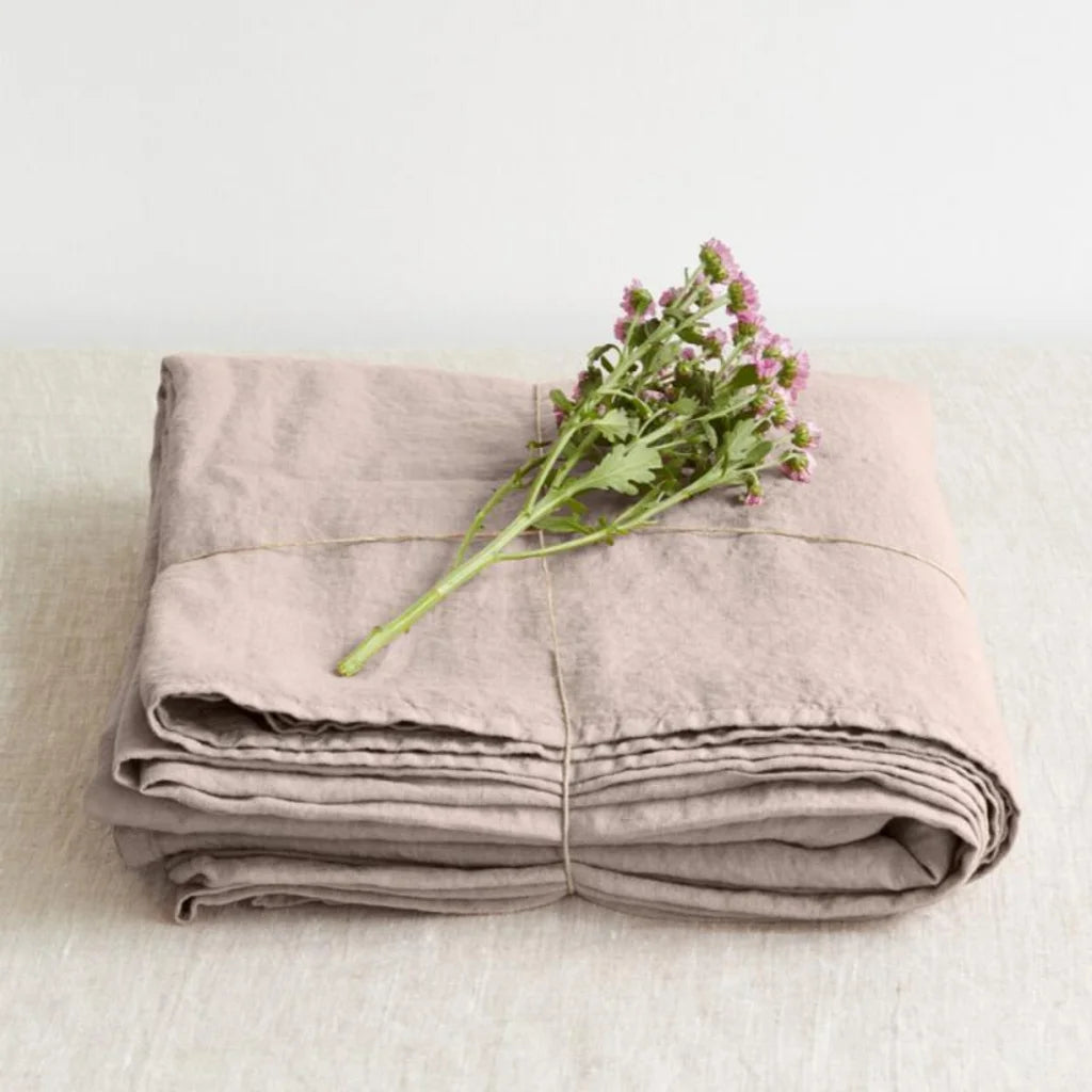 Leinen Bettlaken in Hellrosa Rosa von Linen Tales Größe 200x260 cm
