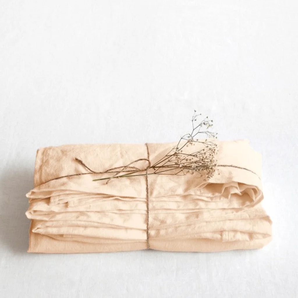 Leinen Bettlaken in Sand von Linen Tales Größe 180x260 cm