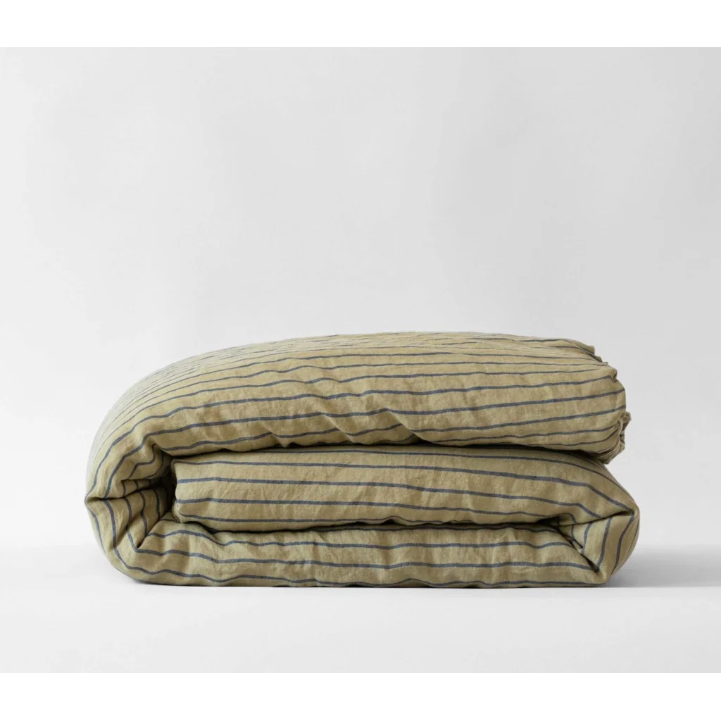 Leinen Bettwäsche Streifen Bettbezug in Olive+Dunkelblau Grün+Blau Muster Streifen von Linen Tales Größe 230x230 cm