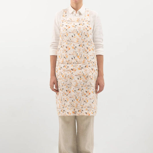 Leinen Crossback-Schürze Blätter in Weiß+Orange+Grau Muster Blätter von Linen Tales Größe 94 cm breit+ 83 cm lang