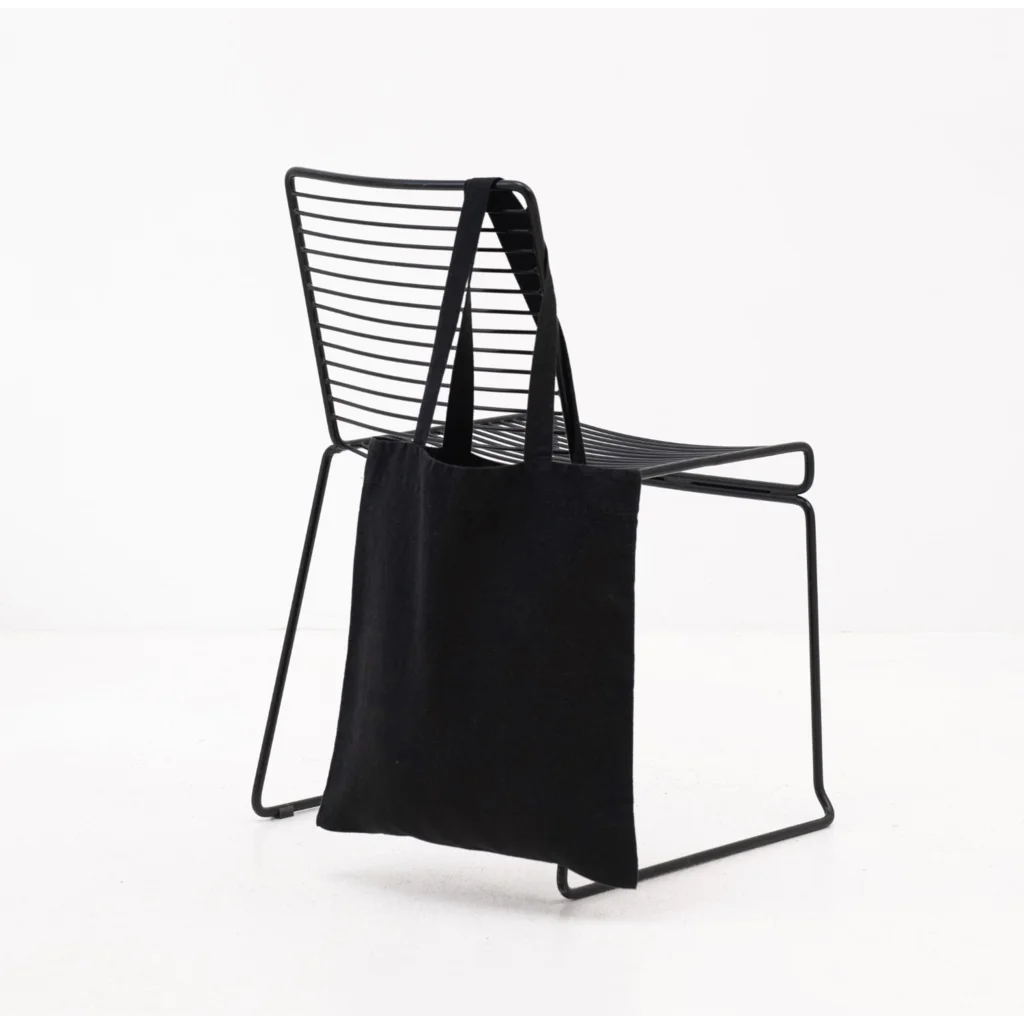 Leinen Einkaufstasche in Schwarz von Linen Tales Größe 38 cm breit+ 42 cm lang