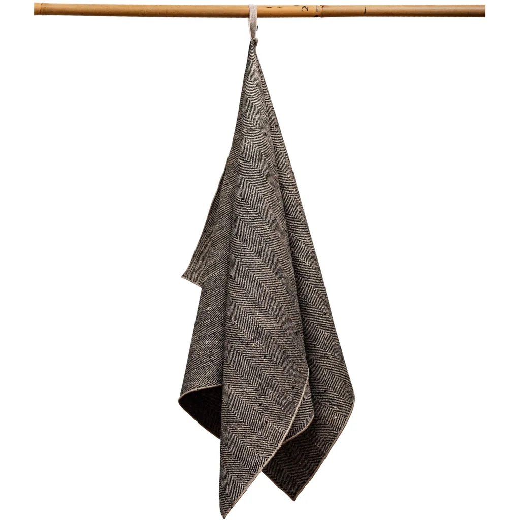 Leinen Geschirrtuch mit Fischgrät-Muster 2er-Pack in Schwarz+Beige Muster Fischgrät von Erika Vaitkute Größe 46x70 cm