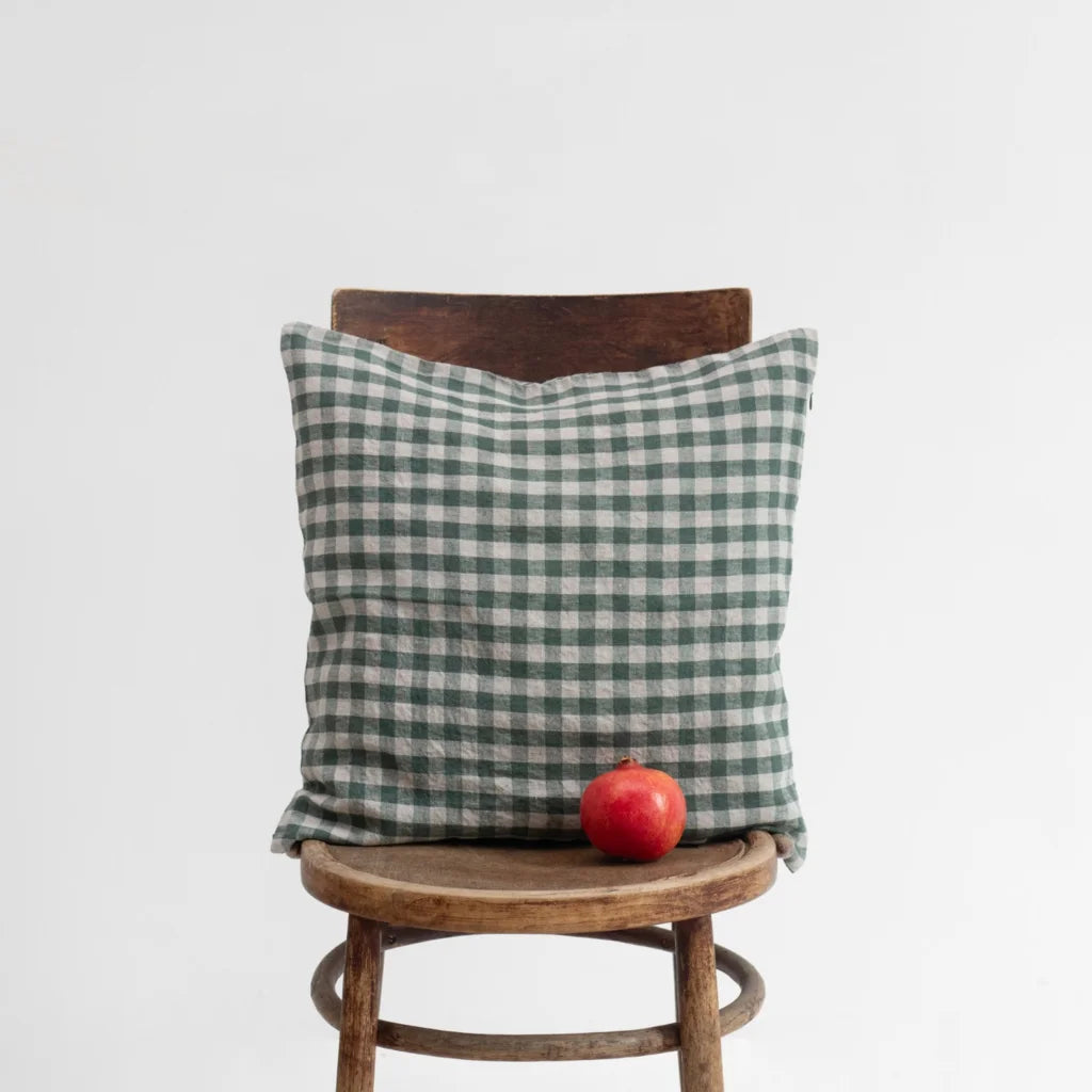 Leinen Kissenhülle Karo in Waldgrün+Beige Grün+Beige Muster Karo von Linen Tales Größe 40x60 cm