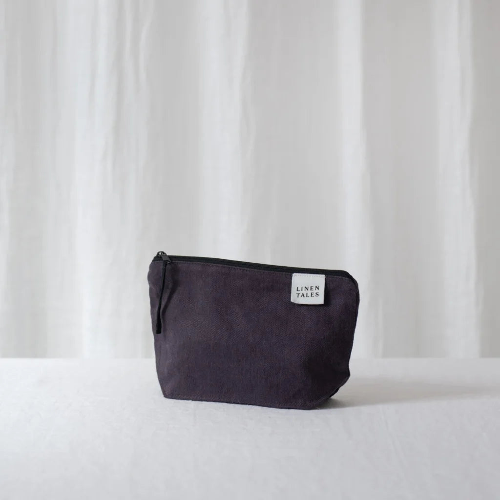 Leinen Kosmetiktasche in Anthrazit Grau von Linen Tales Größe 21x14 cm