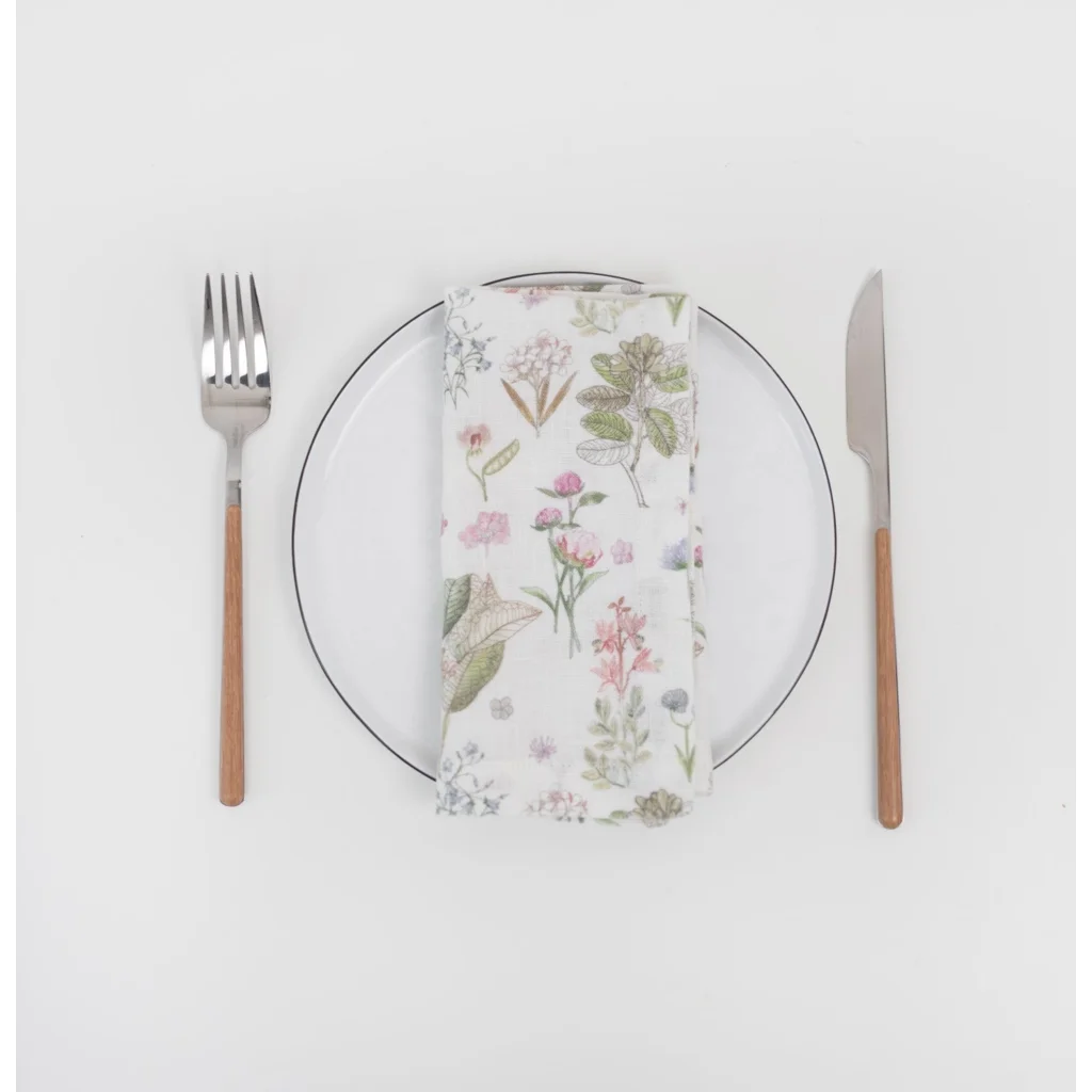 Leinen Stoffserviette Botanik 2er-Pack in Weiß+Rosa+Grün+Braun Muster Botanik von Linen Tales Größe 55x55 cm