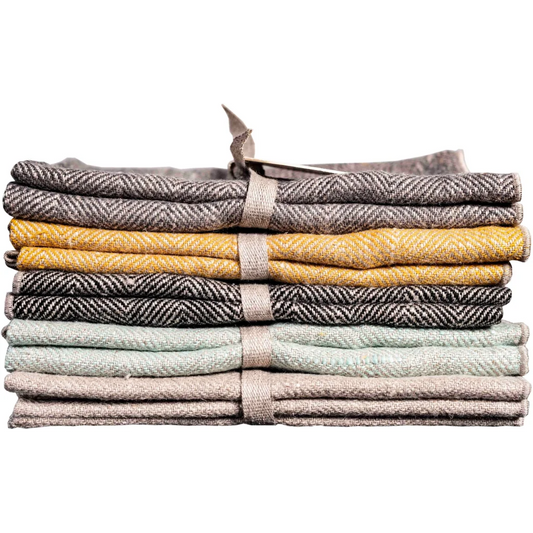 Leinen Stoffserviette mit Fischgrät-Muster 6er-Pack in Senfgelb+Beige Gelb+Beige Muster Fischgrät von Erika Vaitkute Größe 46x46 cm