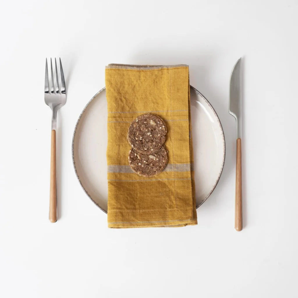 Leinen Stoffserviette Streifen 2er-Pack in Senfgelb+Bronze Gelb+Gelb Muster Streifen von Linen Tales Größe 55x55 cm