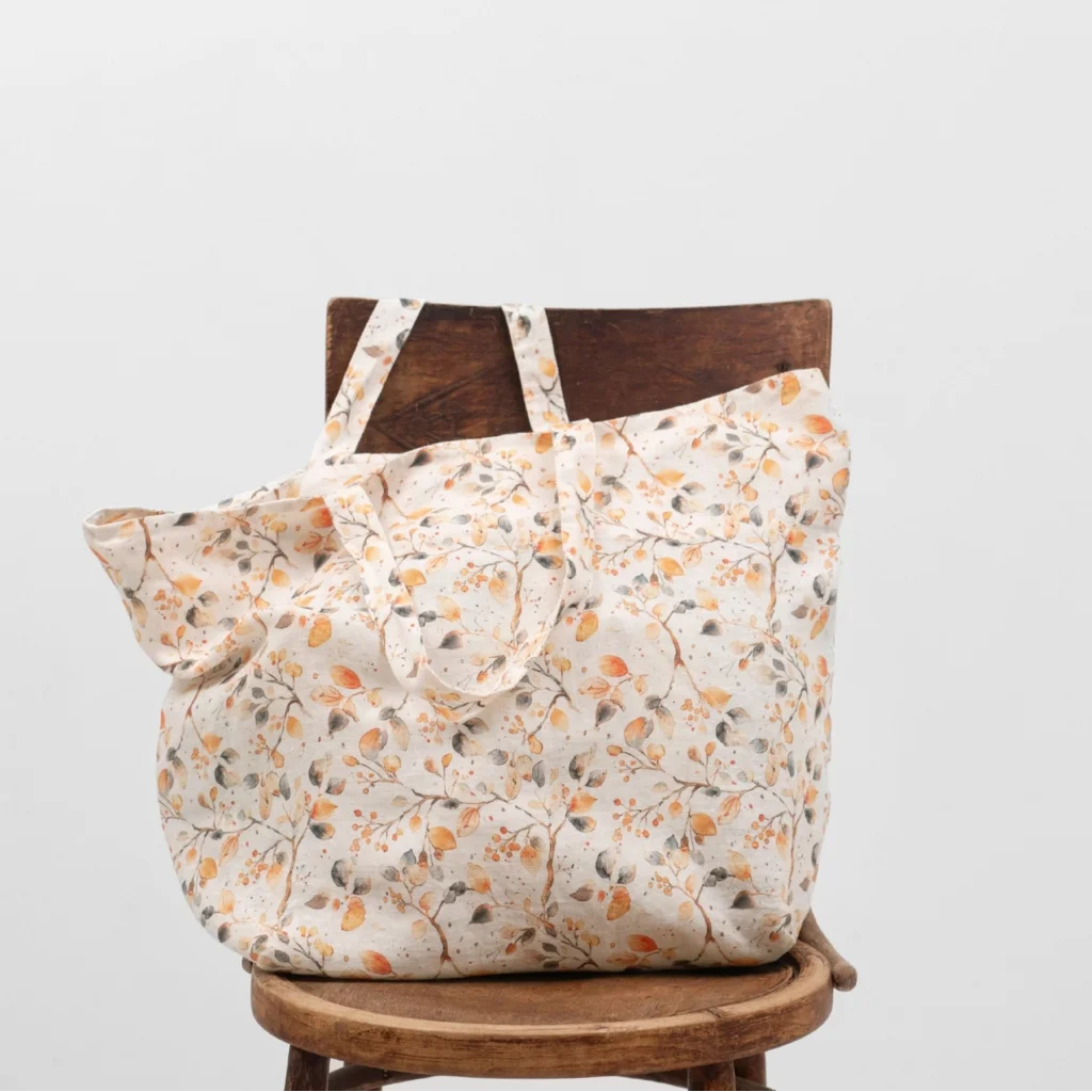 Leinen Tasche Blätter in Weiß+Orange+Grau Muster Blätter von Linen Tales Größe 54 cm breit+ 60 cm lang