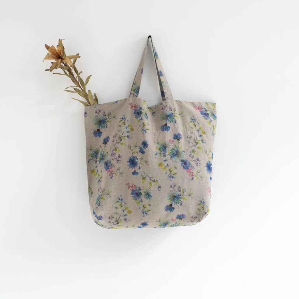 Leinen Tasche Blumen in Creme+Blau Muster Blumen von Linen Tales Größe 54 cm breit+ 60 cm lang