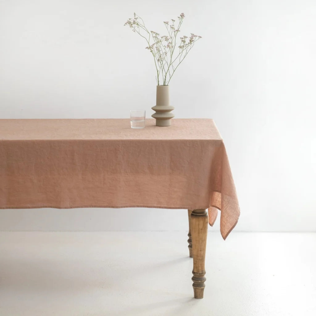 Leinen Tischdecke in Apricot Orange von Linen Tales Größe 160x250 cm