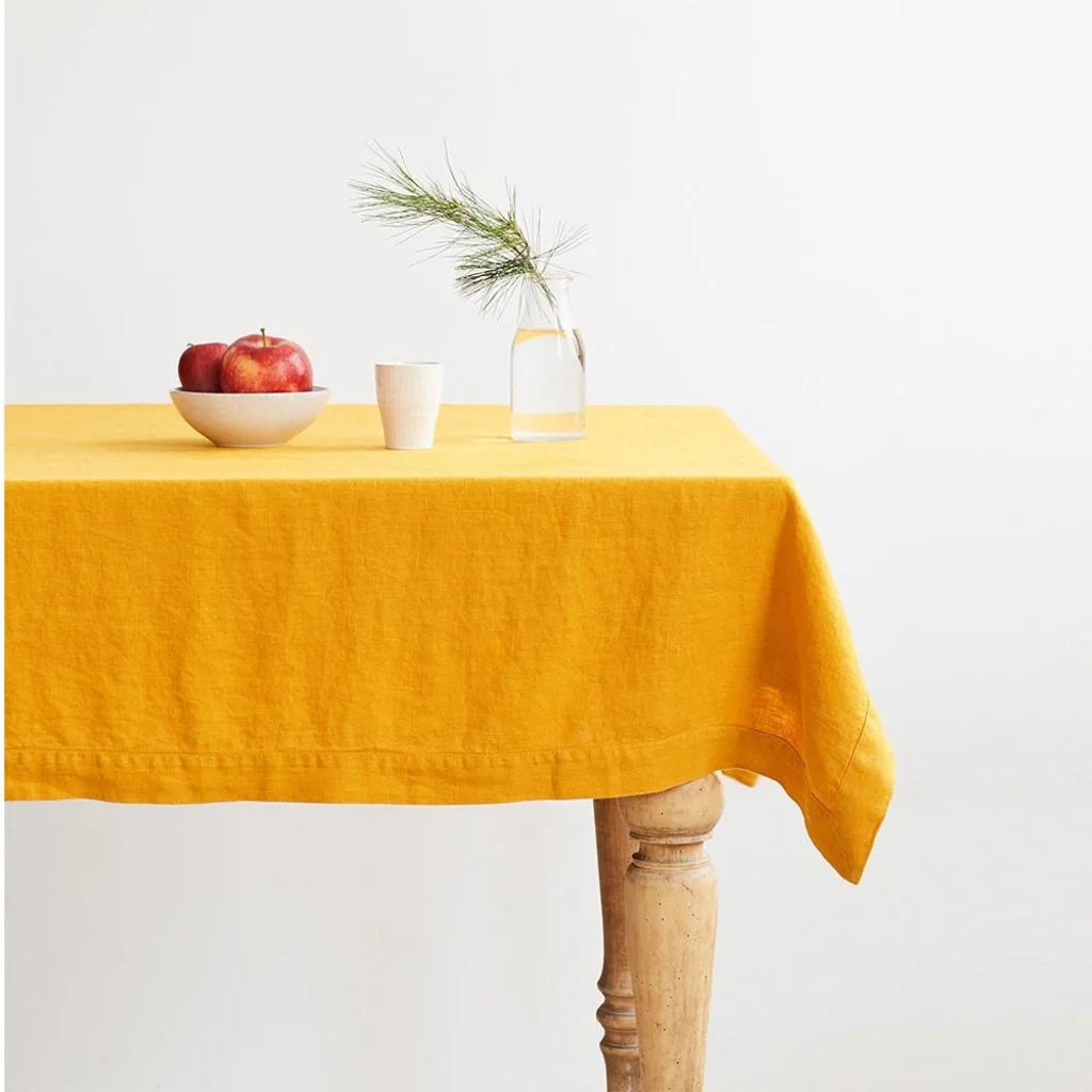 Leinen Tischdecke in Orange von Linen Tales Größe 140x200 cm