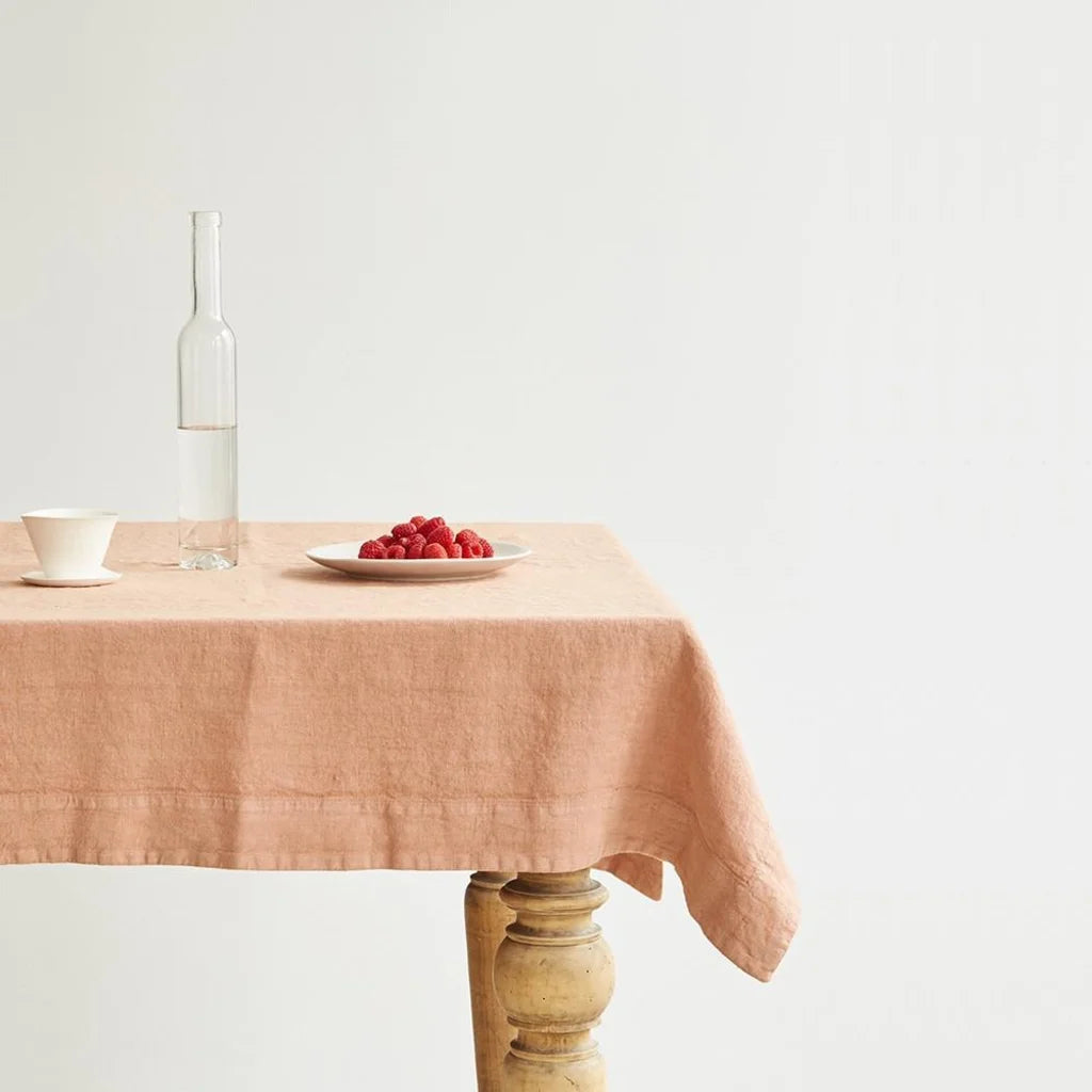 Leinen Tischdecke in Übergröße in Apricot Orange von Linen Tales Größe 140x350 cm