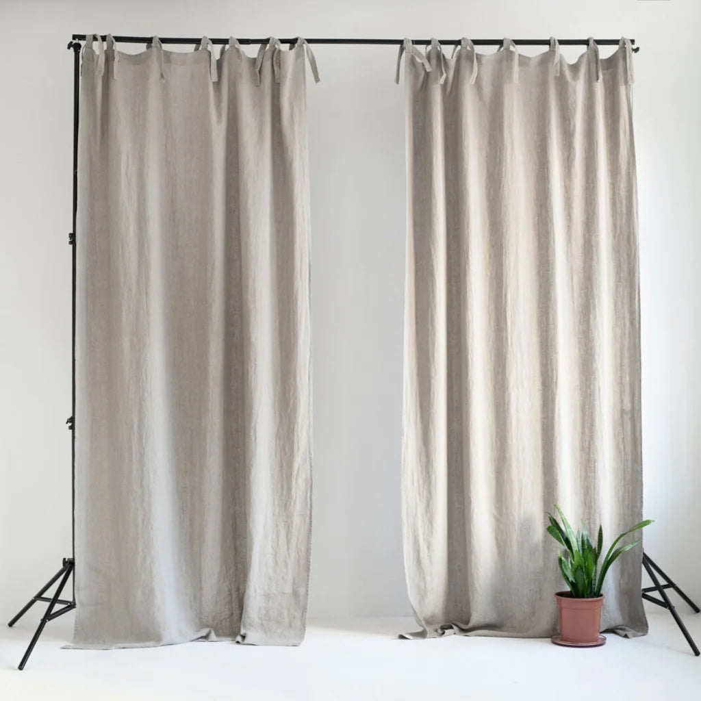 Leinen Verdunkelungsvorhang mit Schlaufen 2er-Set in Beige von Linen Tales Größe 140x170 cm