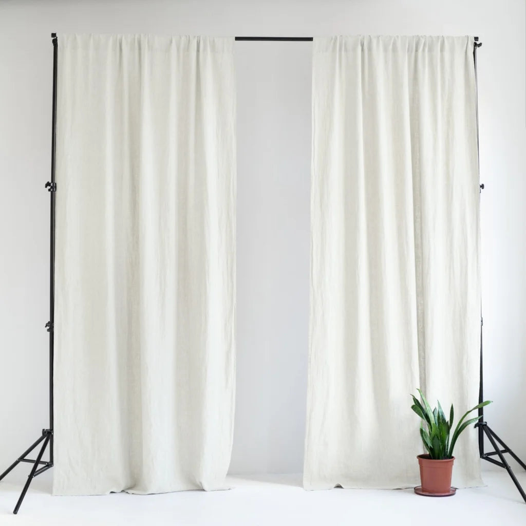Leinen Verdunkelungsvorhang mit Tunnel 2er-Set in Weiß von Linen Tales Größe 140x275 cm
