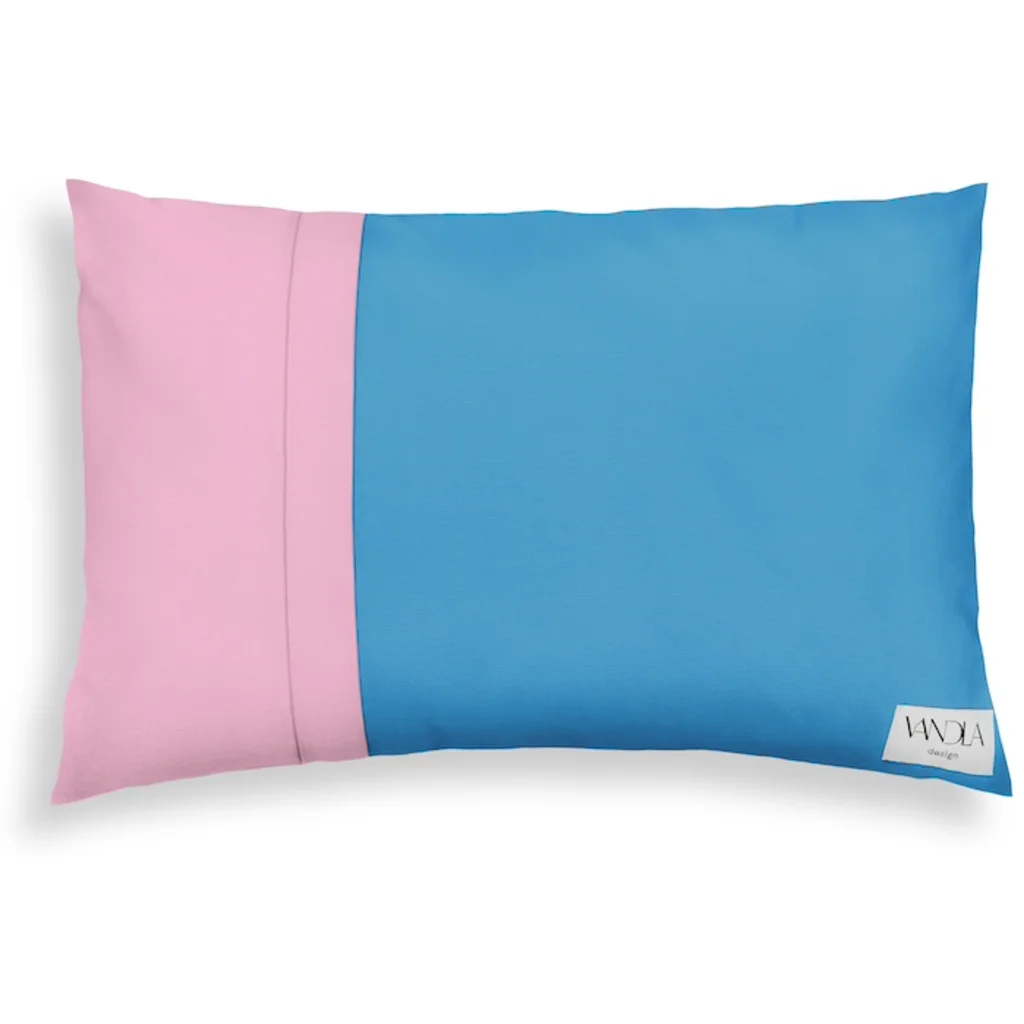 Modulare Kissenhülle rechteckig Farbkombinationen mit Atlantik in Atlantik+Pink Blau+Pink von Vandla design Größe 40x60 cm