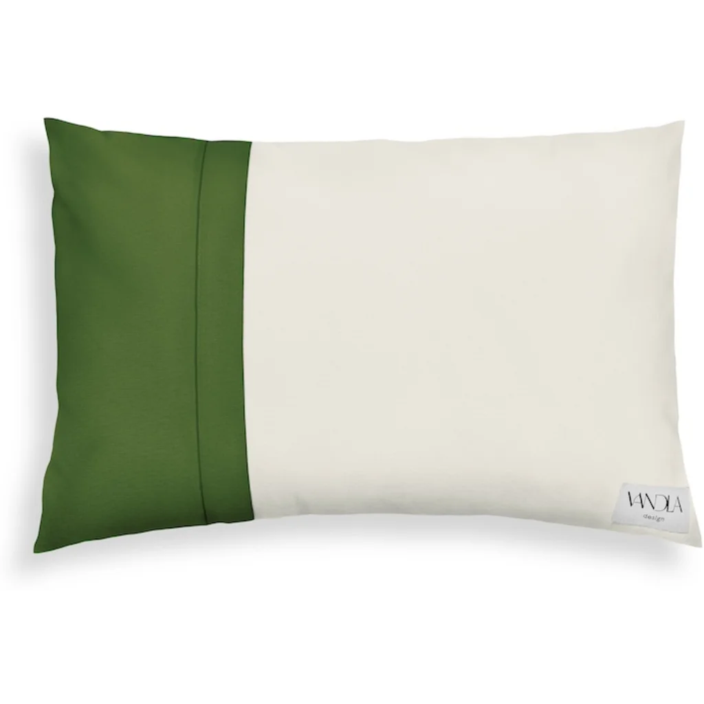 Modulare Kissenhülle rechteckig Farbkombinationen mit Creme in Creme+Waldgrün Creme+Grün von Vandla design Größe 40x60 cm