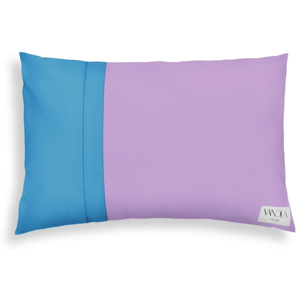 Modulare Kissenhülle rechteckig Farbkombinationen mit Flieder in Flieder+Atlantik Flieder+Blau von Vandla design Größe 40x60 cm