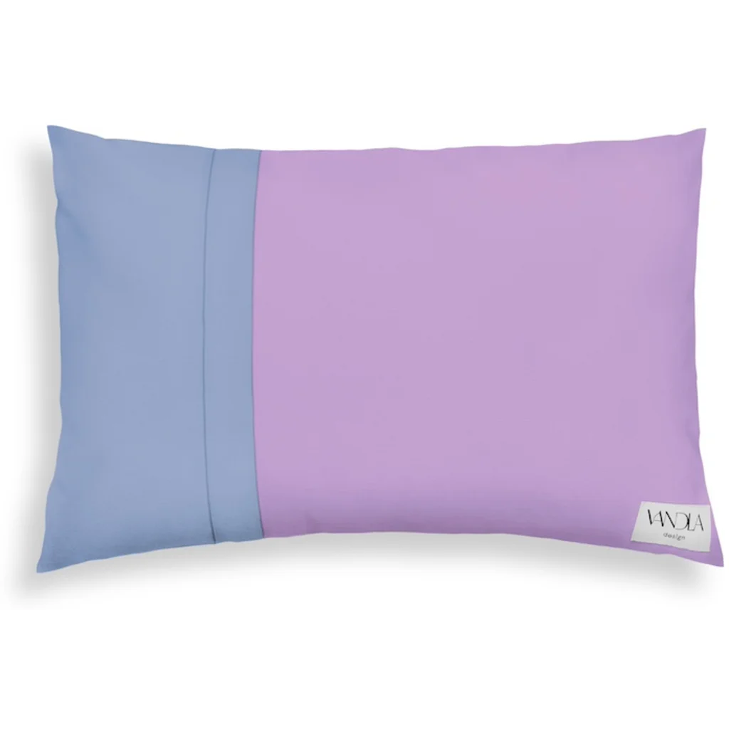 Modulare Kissenhülle rechteckig Farbkombinationen mit Flieder in Flieder+Jeansblau Flieder+Blau von Vandla design Größe 40x60 cm
