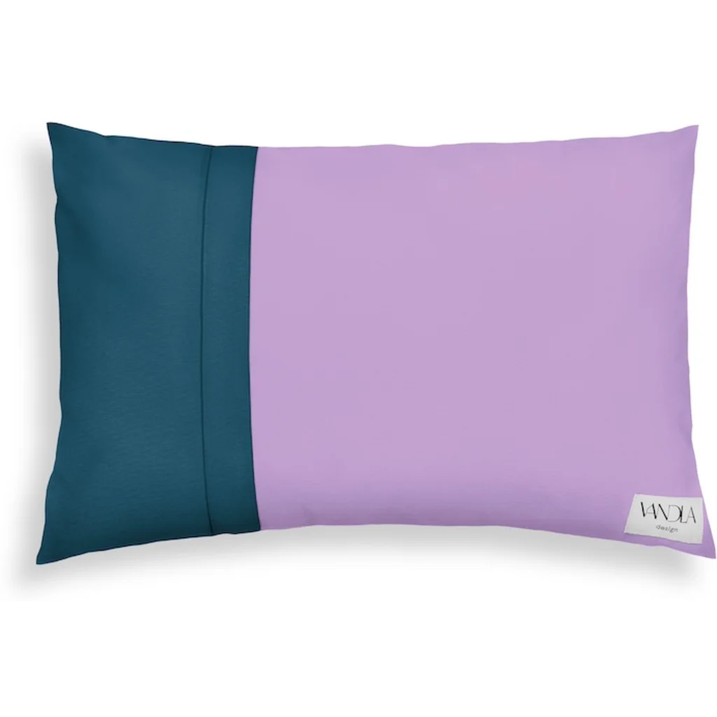 Modulare Kissenhülle rechteckig Farbkombinationen mit Flieder in Flieder+Petrol Flieder+Blau von Vandla design Größe 40x60 cm