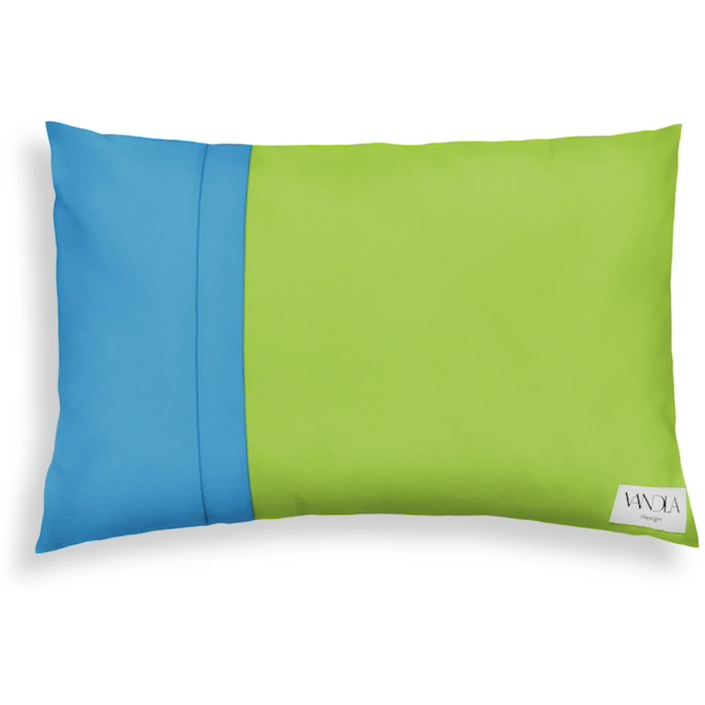 Modulare Kissenhülle rechteckig Farbkombinationen mit Limette in Limette+Atlantik Grün+Blau von Vandla design Größe 40x60 cm
