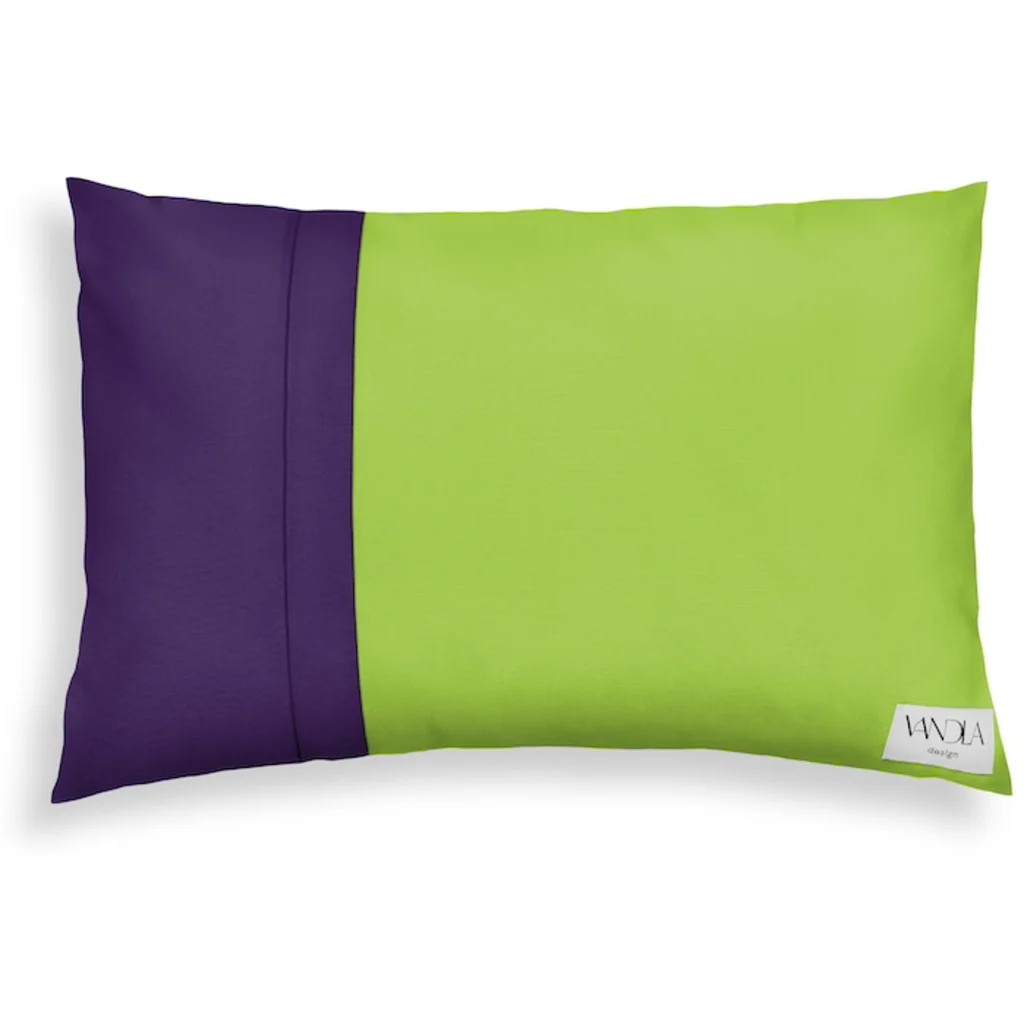 Modulare Kissenhülle rechteckig Farbkombinationen mit Limette in Limette+Lila Grün+Lila von Vandla design Größe 40x60 cm