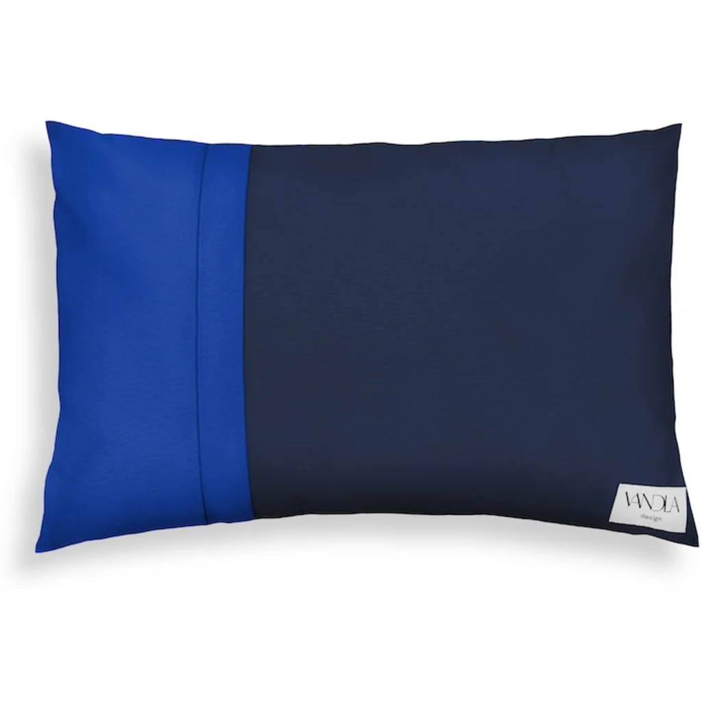 Modulare Kissenhülle rechteckig Farbkombinationen mit Marine in Marine+Kobalt Blau+Blau von Vandla design Größe 40x60 cm