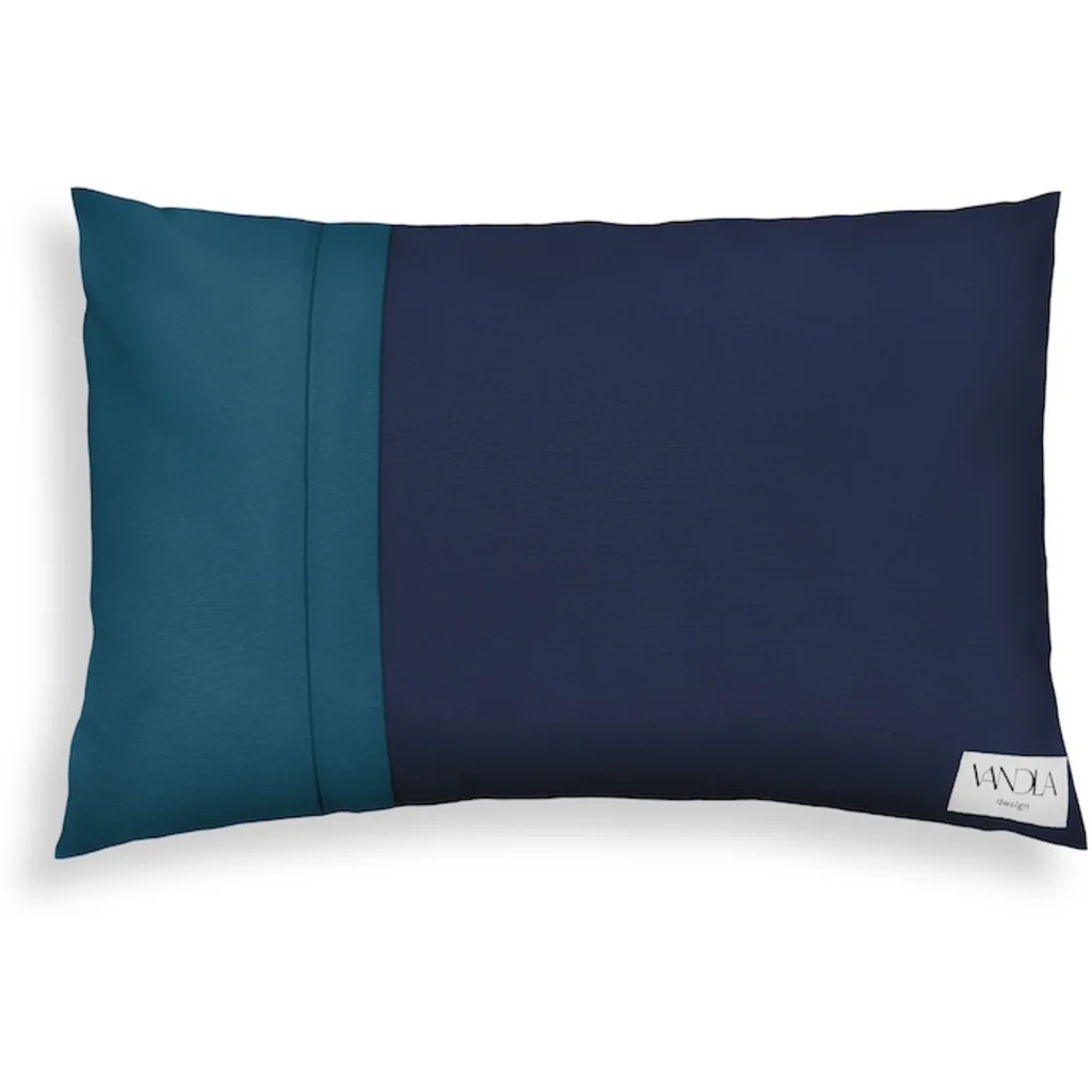 Modulare Kissenhülle rechteckig Farbkombinationen mit Marine in Marine+Petrol Blau+Blau von Vandla design Größe 40x60 cm