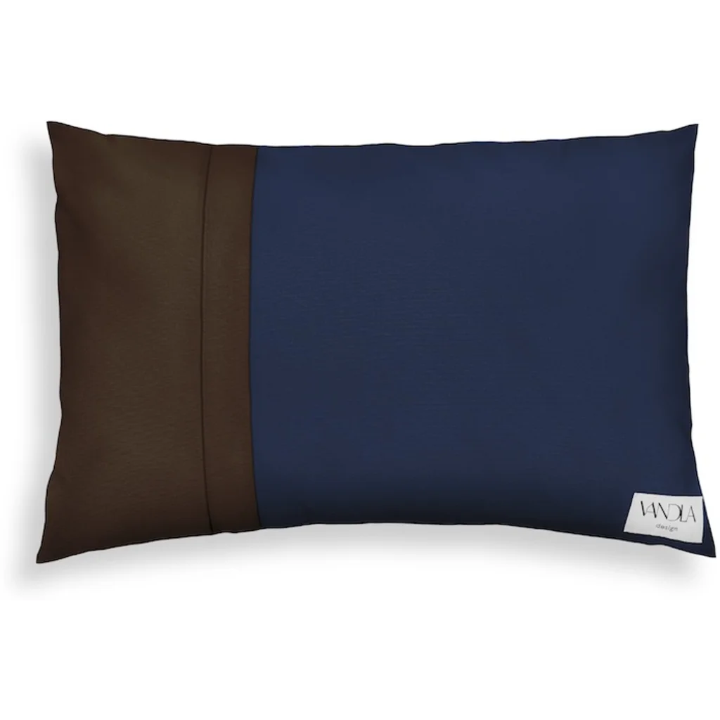 Modulare Kissenhülle rechteckig Farbkombinationen mit Marine in Marine+Schoko Blau+Braun von Vandla design Größe 40x60 cm
