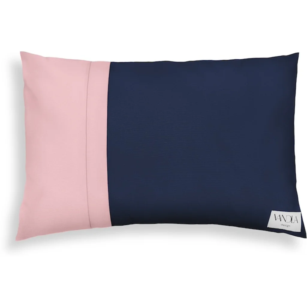Modulare Kissenhülle rechteckig Farbkombinationen mit Marine in Marine+Zartrosa Blau+Rosa von Vandla design Größe 40x60 cm