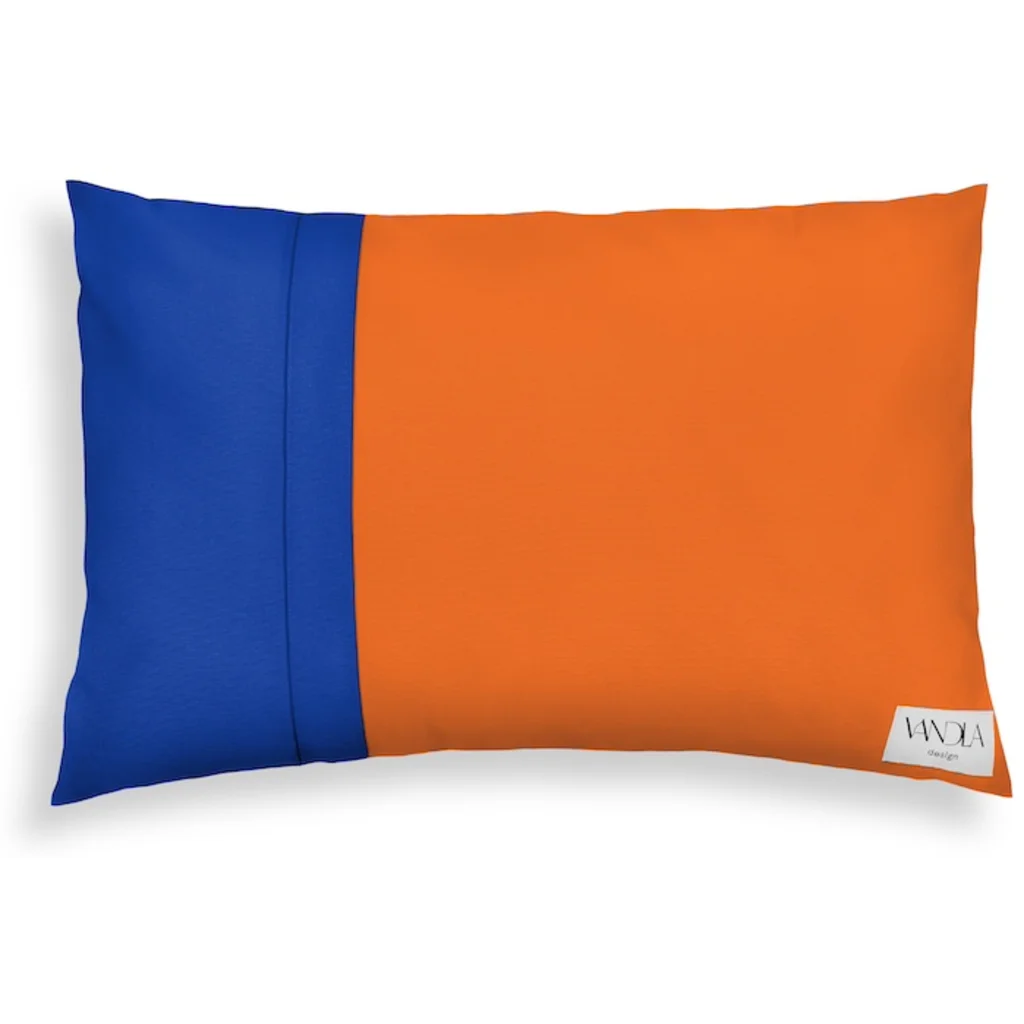 Modulare Kissenhülle rechteckig Farbkombinationen mit Orange in Orange+Kobalt Orange+Blau von Vandla design Größe 40x60 cm