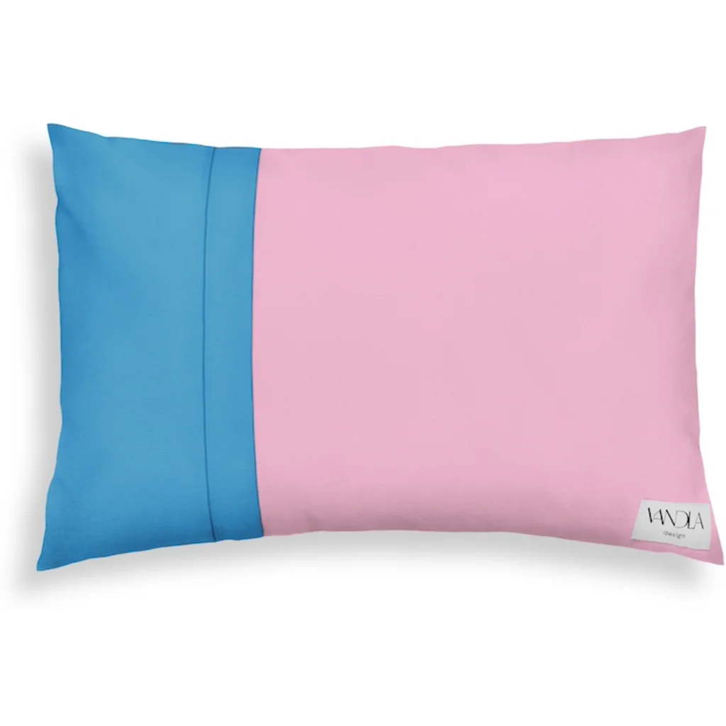 Modulare Kissenhülle rechteckig Farbkombinationen mit Pink in Pink+Atlantik Pink+Blau von Vandla design Größe 40x60 cm