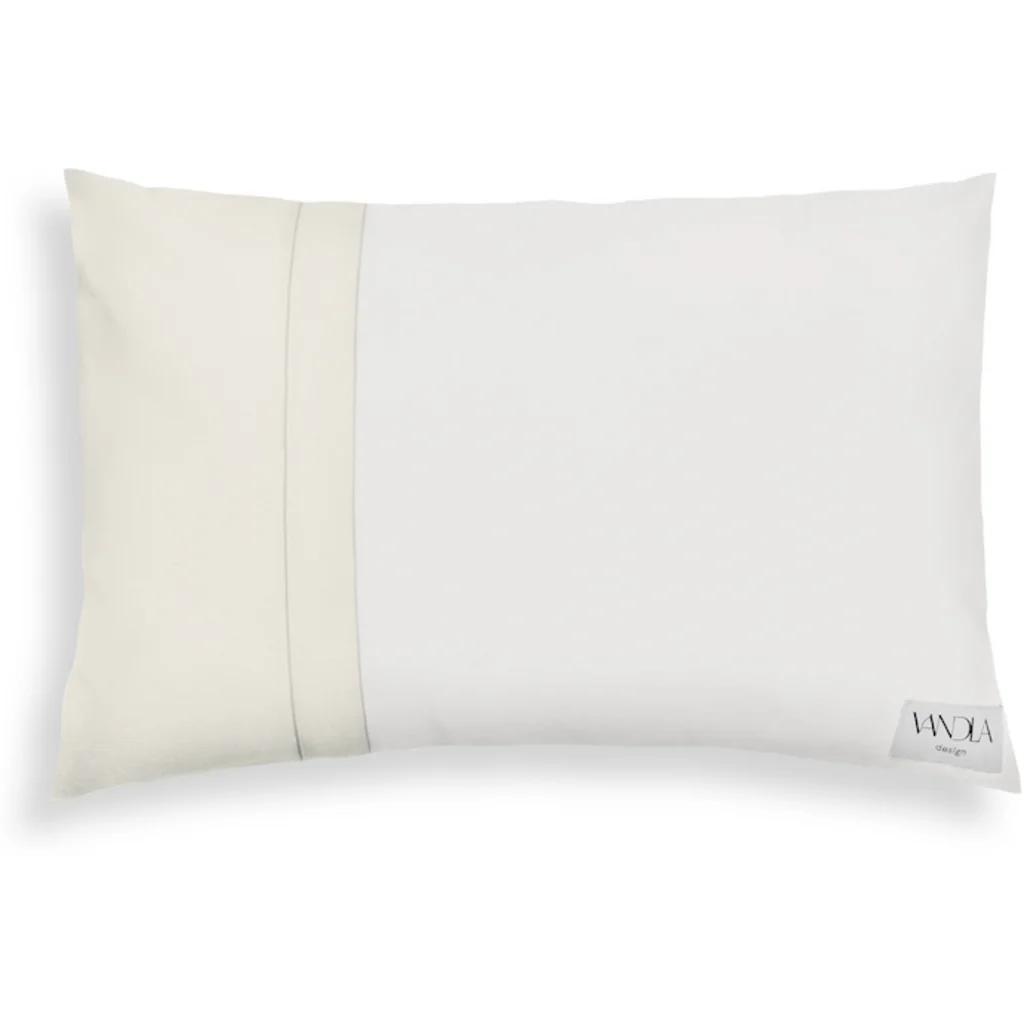 Modulare Kissenhülle rechteckig Farbkombinationen mit Weiß in Weiß+Creme von Vandla design Größe 40x60 cm