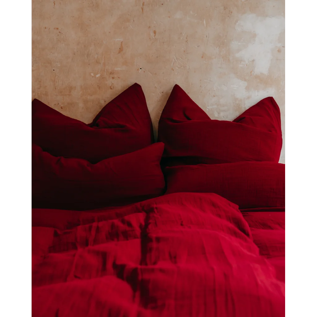 Musselin Bettwäsche Garnitur 3-teilig in Cranberry Rot von hutch&putch Größe 200x200 + 2x 80x80 cm