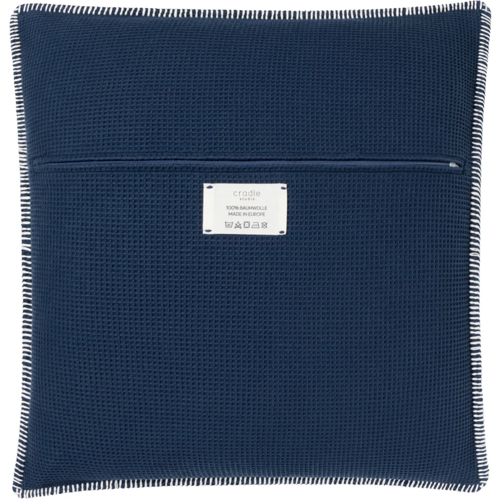 Waffelpiqué Kissenhülle mit Kontrastnaht in Maritim+Weiß Blau von Cradle Studio Größe 50x50 cm