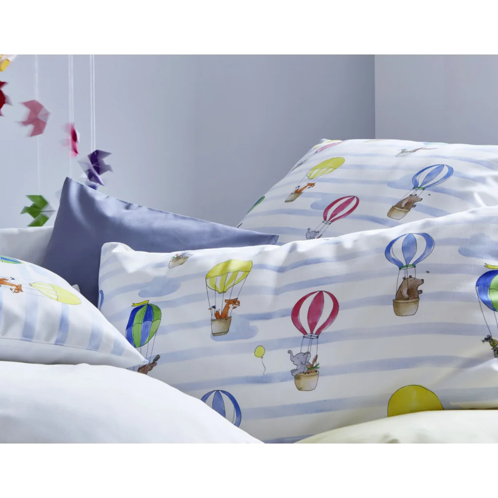 Bio Satin Baby-+Kinder-Bettwäsche Ballone Garnitur in Muster Ballone von Cotonea Größe 100x135 + 40x60 cm