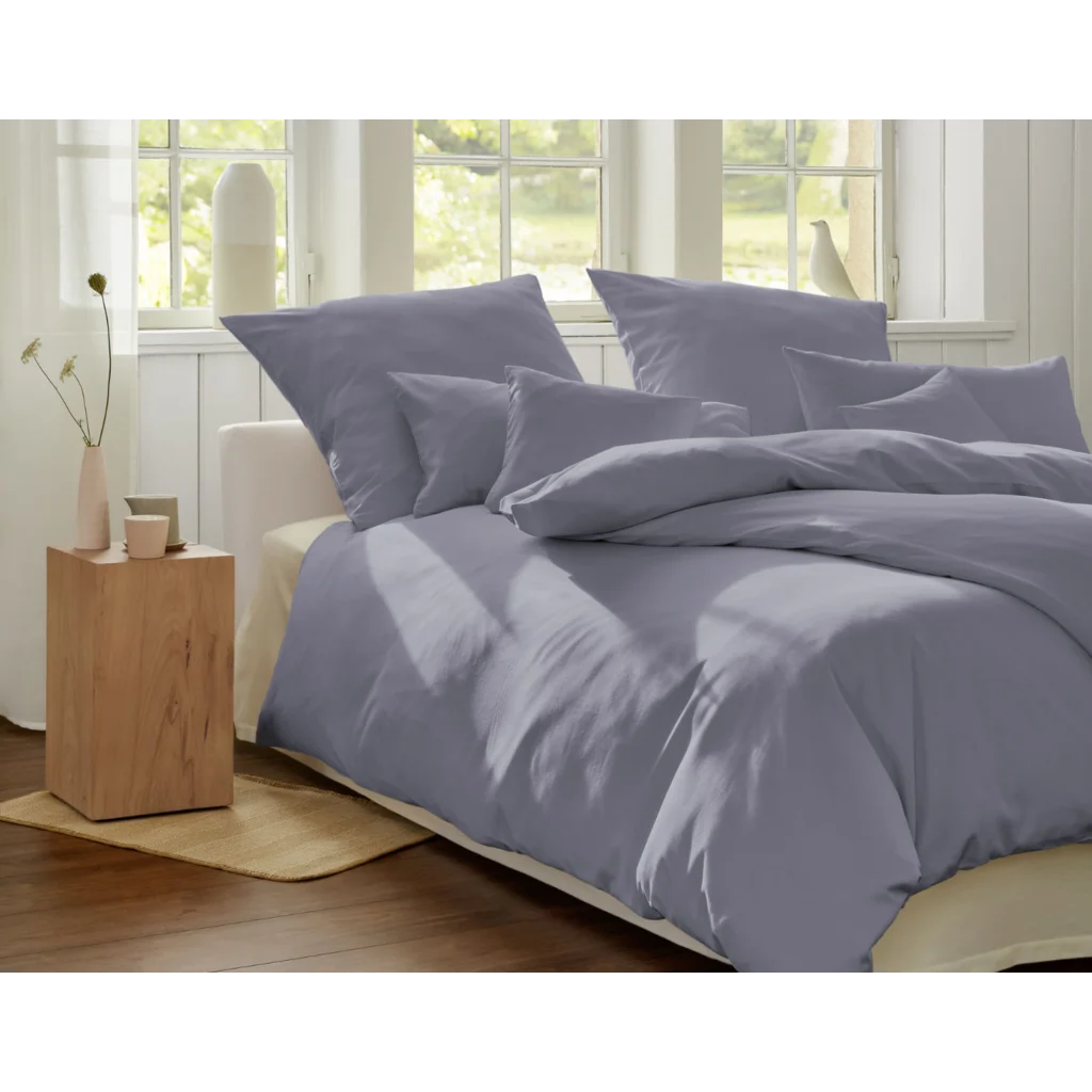 Bio Satin Bettwäsche Classic Garnitur in Platin Grau von Cotonea Größe 135x200 + 80x80 cm