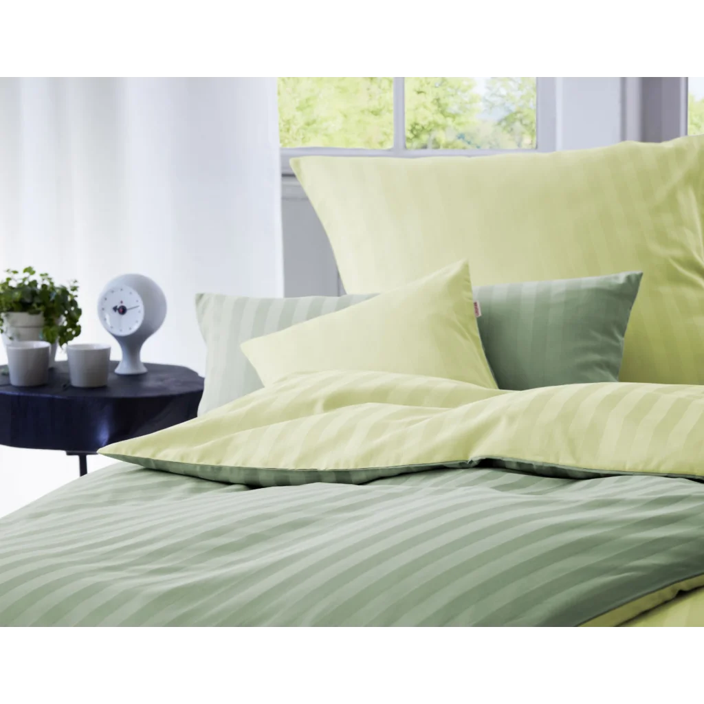 Bio Satin Wendebettwäsche Linea Garnitur in Kiwi+Limette Grün von Cotonea Größe 135x200 + 80x80 cm